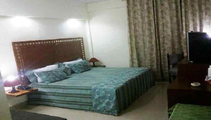 Aravali Clarks Inn Alwar Bagian luar foto