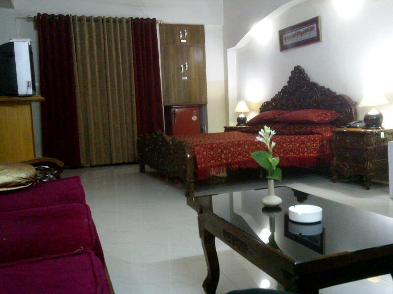 Aravali Clarks Inn Alwar Bagian luar foto
