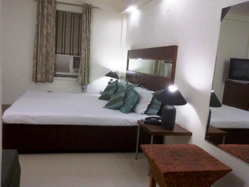 Aravali Clarks Inn Alwar Bagian luar foto